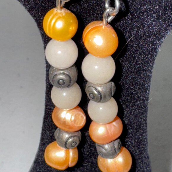 Pearl and Jade dangle Earrings - Picture 7 of 7